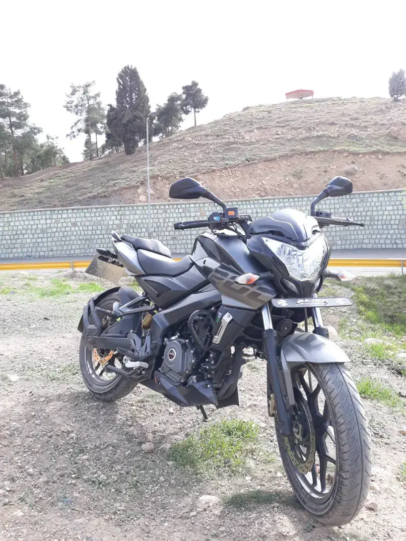 Ns200|موتورسیکلت|تهران, شهرک محلاتی|دیوار