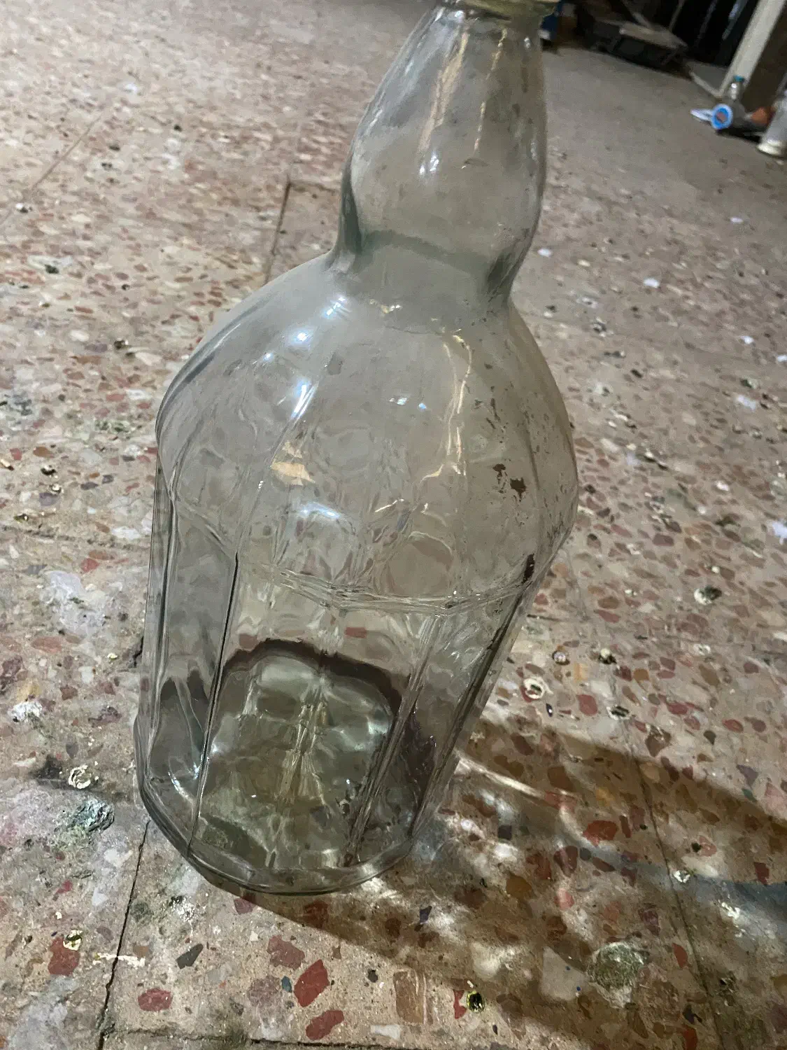 بطری شیشه ای|ظروف نگهدارنده، پلاستیکی، یک‌بارمصرف|کبودرآهنگ, |دیوار