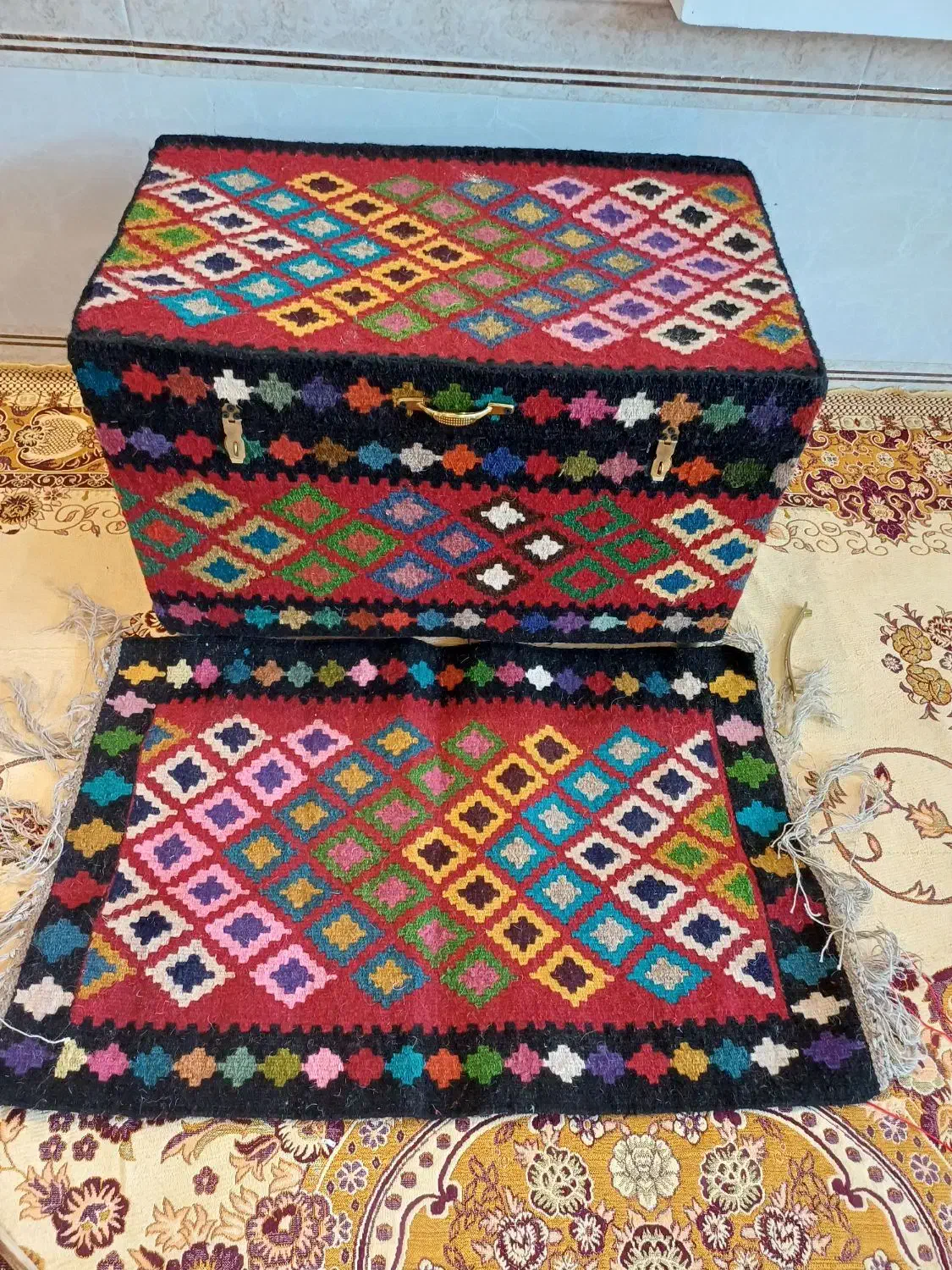 مشک ملار|گلیم، جاجیم، گبه|لردگان, |دیوار