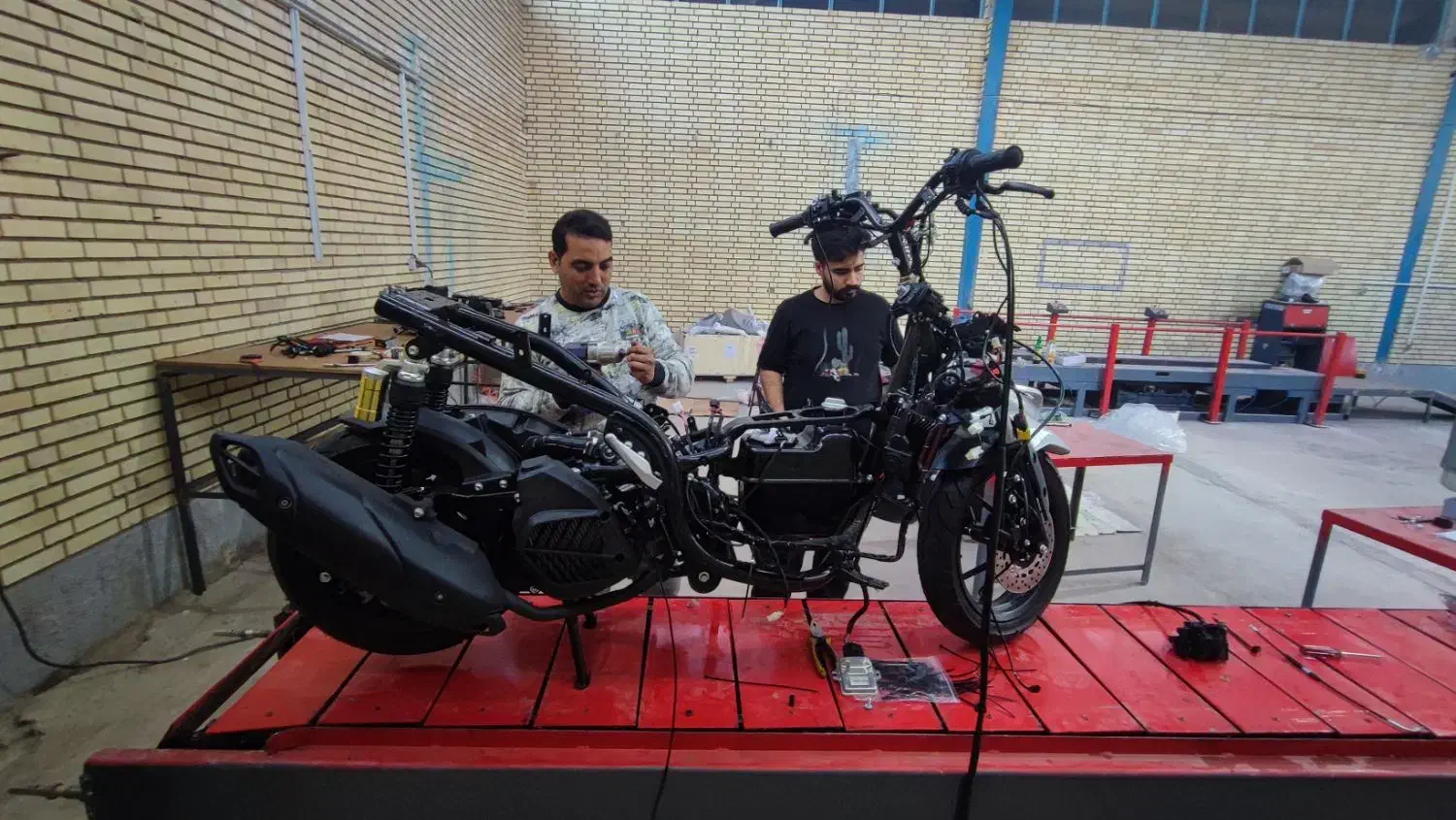 فروش کارخانه مونتاژ موتورسیکلت|فروش دفتر صنعتی، کشاورزی، تجاری|بروجن, |دیوار