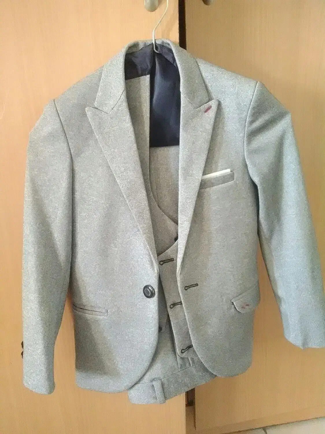 کت،جلیقه وشلوار|کفش و لباس بچه|فردیس, فردیس|دیوار