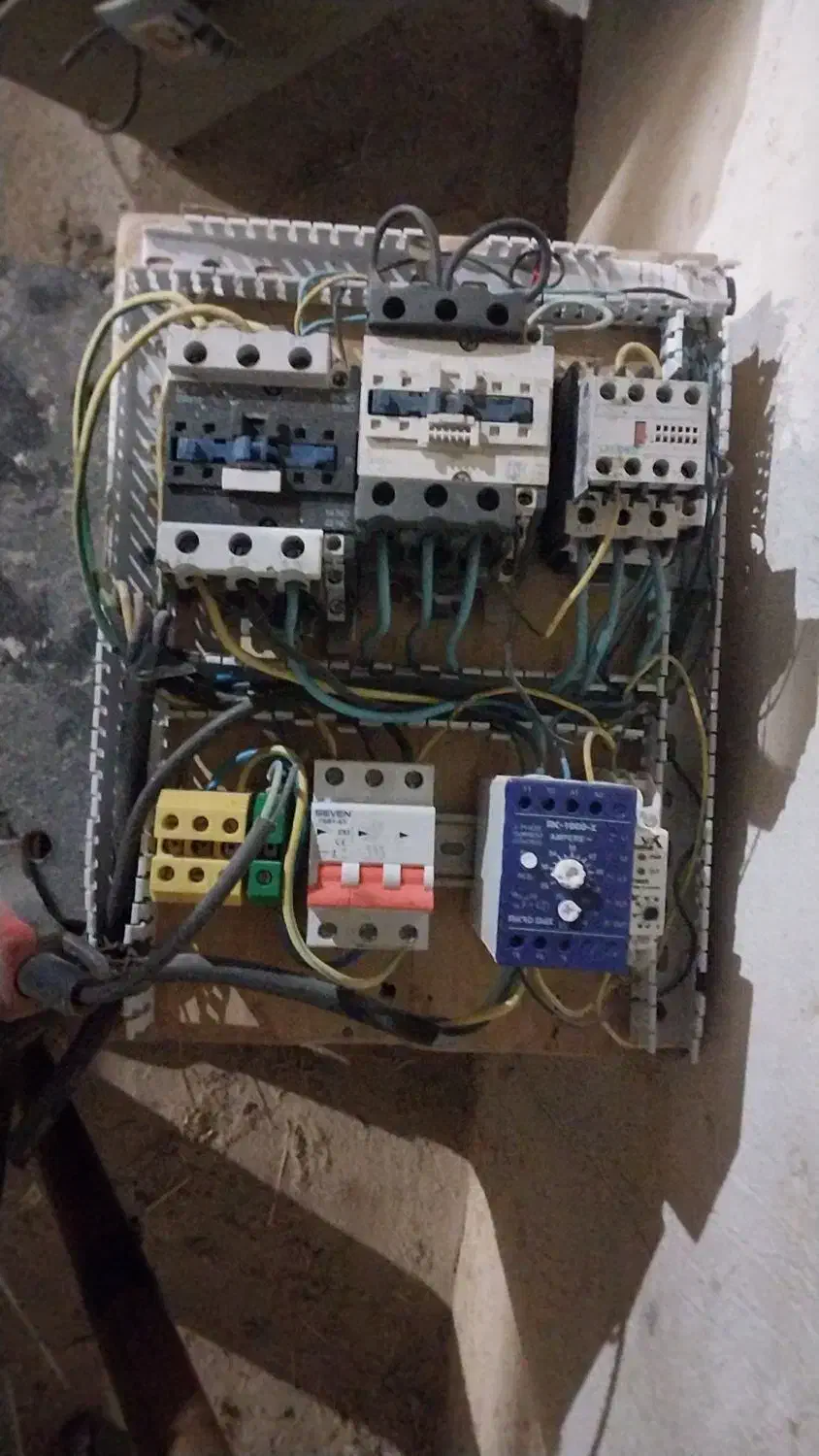 کنتاکتور برق سه فاز|ماشینآلات صنعتی|اهر, |دیوار