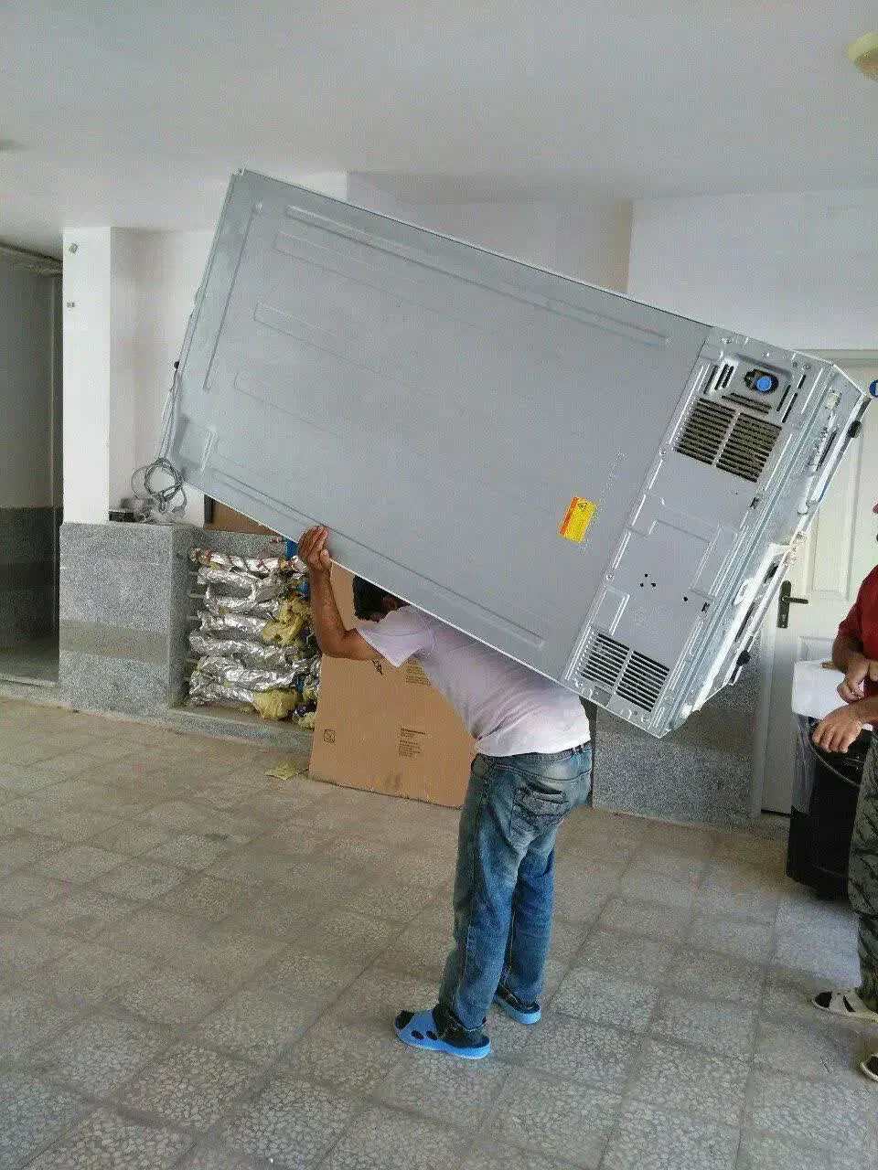 باربری( اطمینان قدیمی)کارگر خالی تخلیه ماشین بزرگ|خدمات حمل و نقل|قم, سراجه (۱۵ خرداد)|دیوار