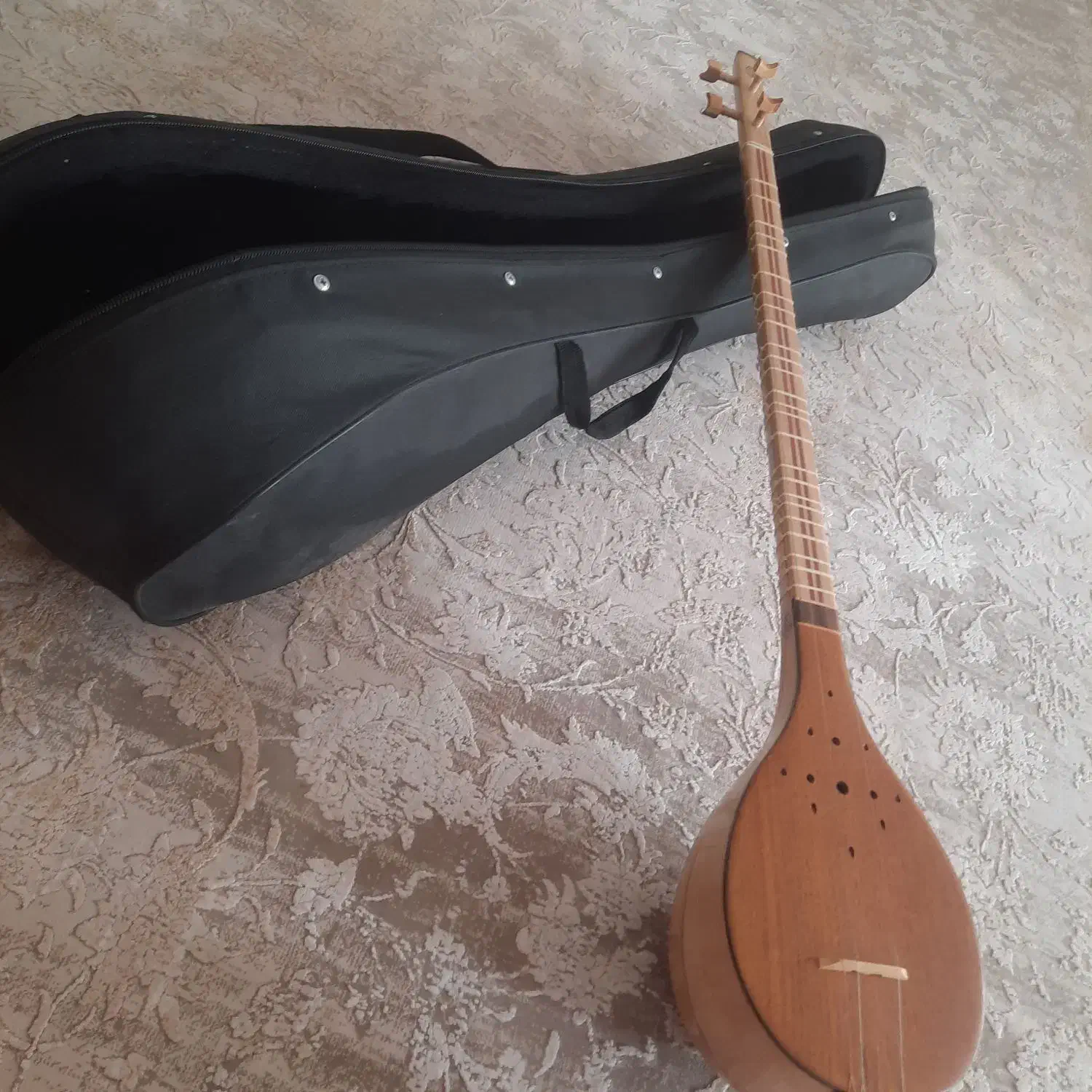 سه تار|سازهای سنتی|گرمسار, |دیوار