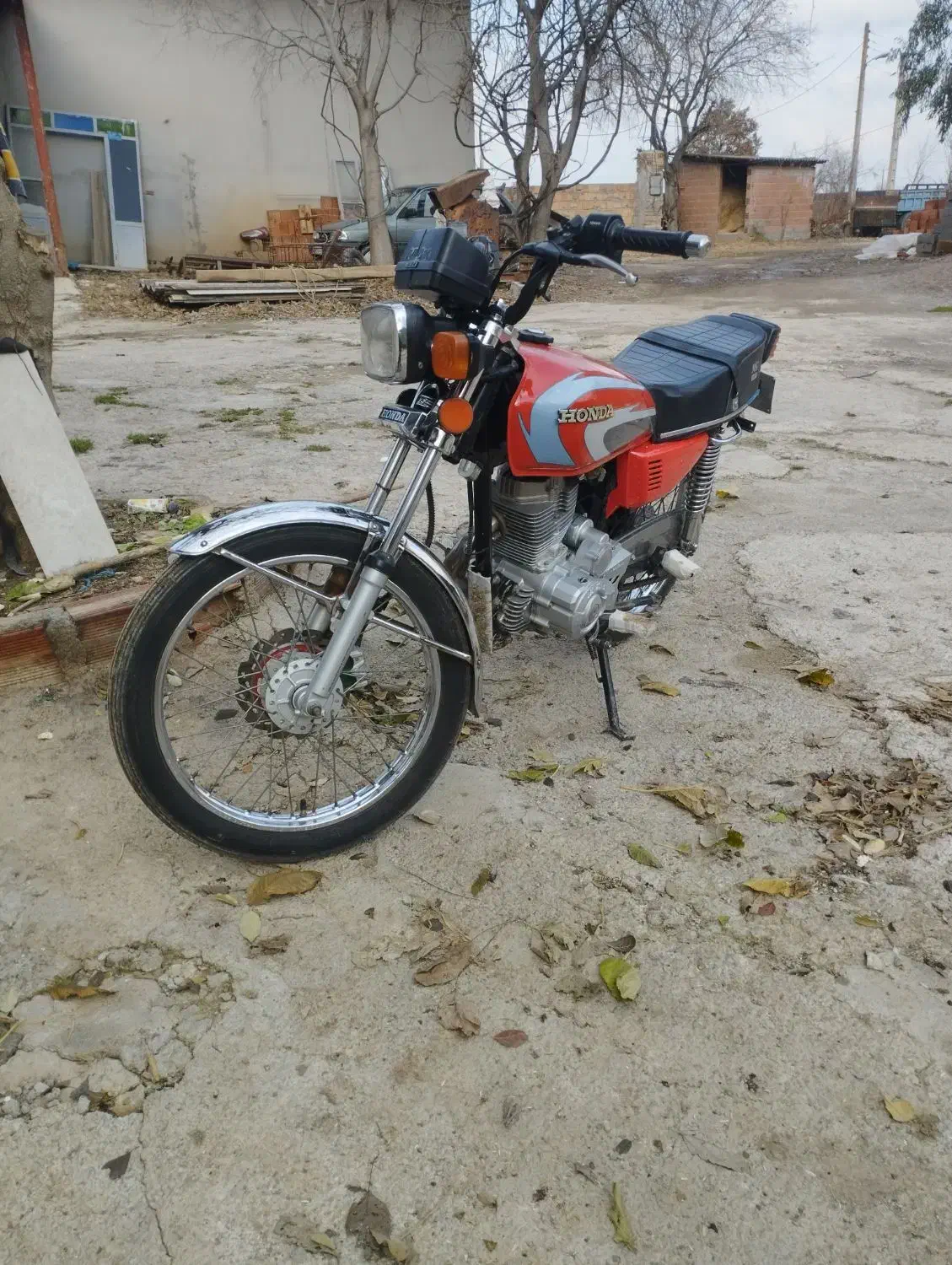 هوندا 200|موتورسیکلت|گلوگاه, |دیوار