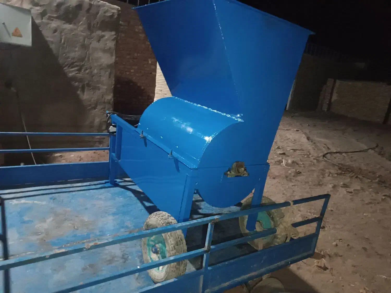 خرمن کوب برقی ۳اسب تک فاز|ماشینآلات صنعتی|رفسنجان, |دیوار