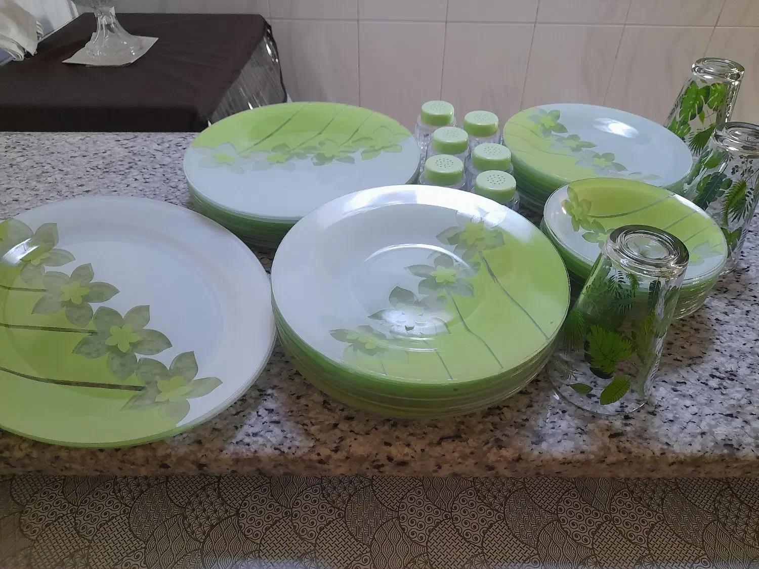 ظرف غذا خوری|ظروف سرو و پذیرایی|سنندج, |دیوار