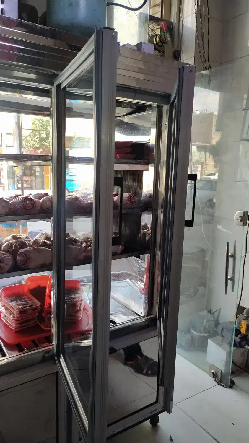 تعمیرات یخچال‌های صنعتی  خانگی فروشگاه محل کار|خدمات پیشه و مهارت|اصفهان, نقش جهان|دیوار