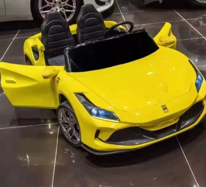 ماشین فراری دونفره|اسباب‌بازی بچه|کرمانشاه, |دیوار