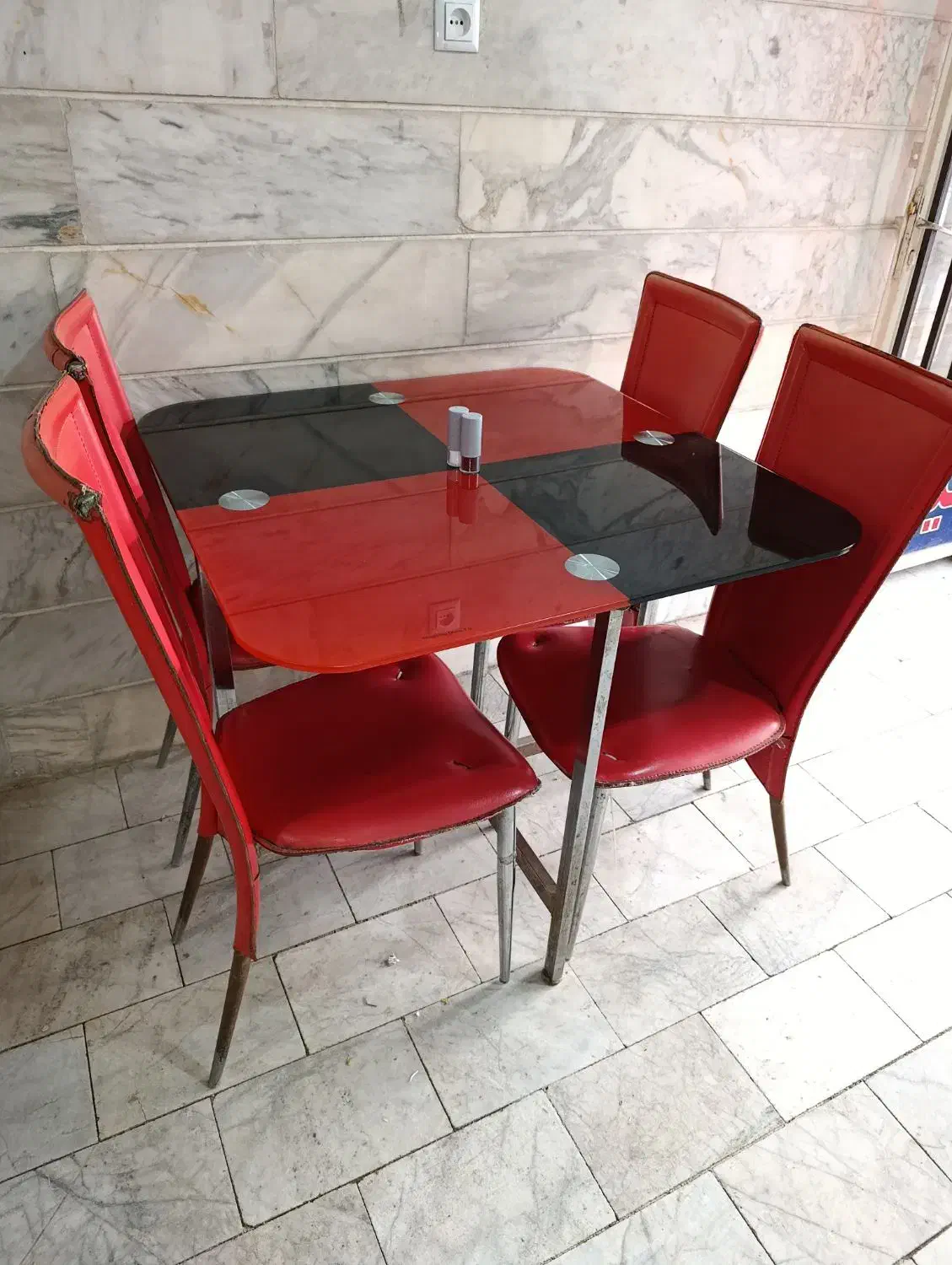 یخچال چهار درب و میز ناهار خوری 4نفره|یخچال و فریزر|هشتگرد, گلسار|دیوار