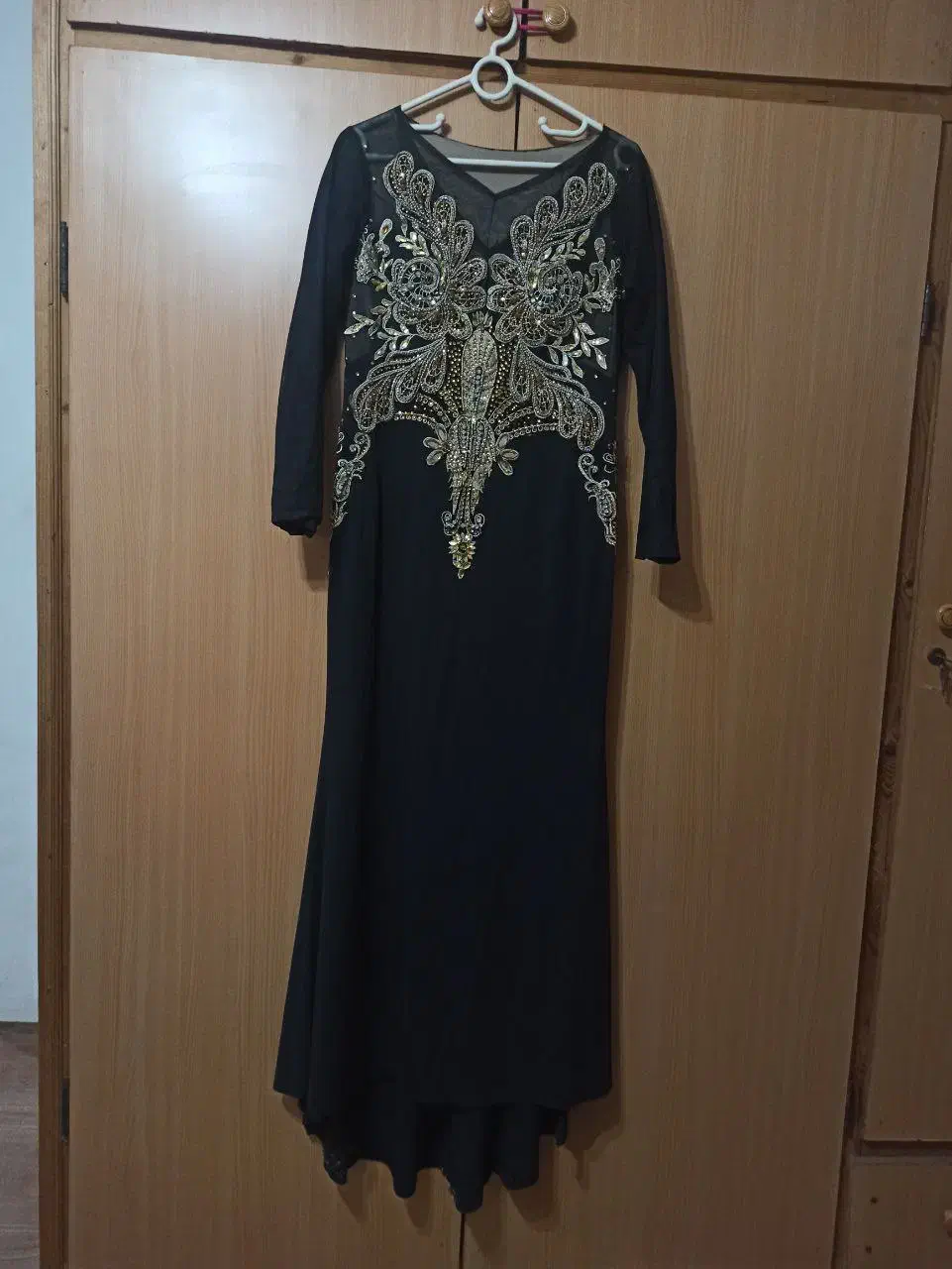 پوشاک|لباس|رشت, کوی مهر|دیوار