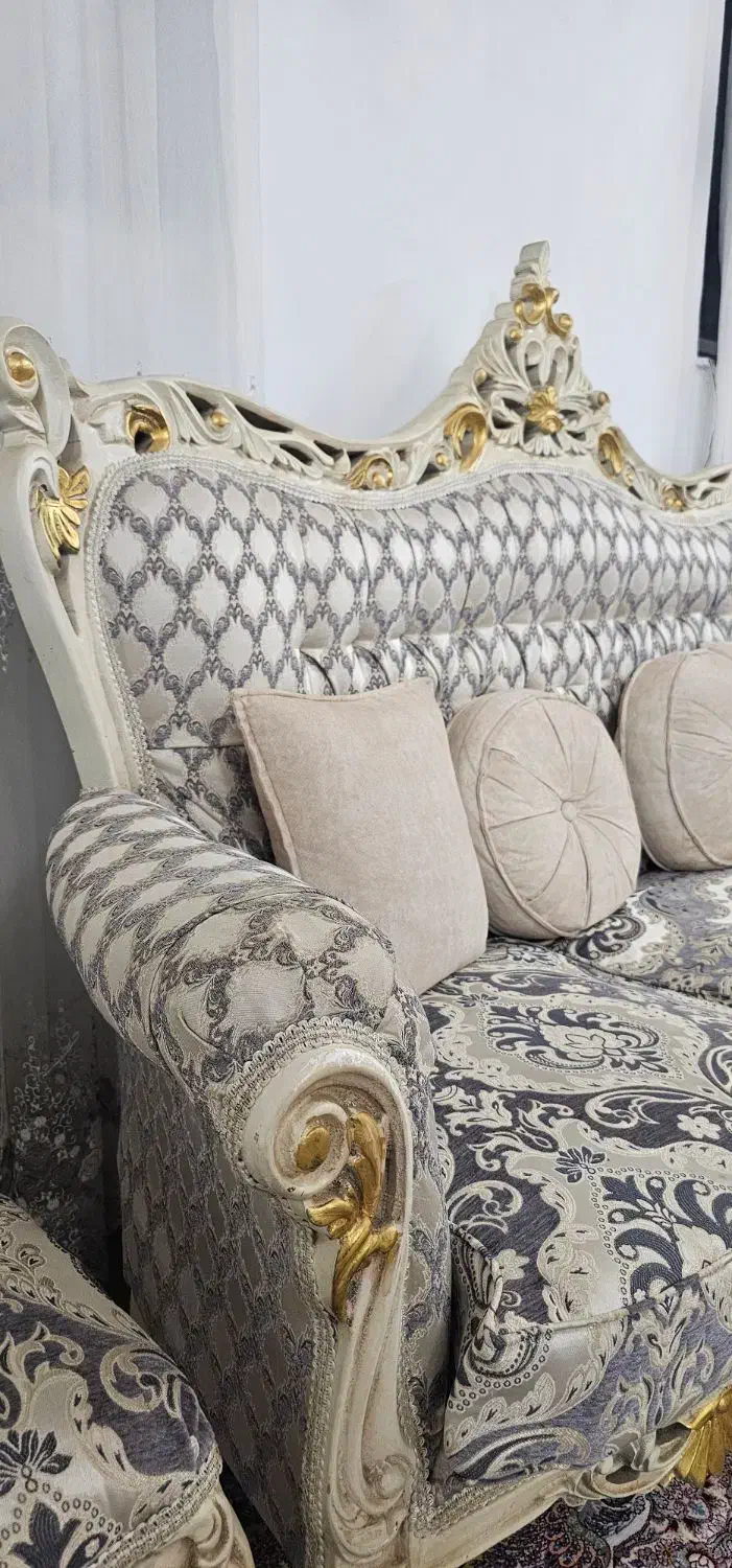 مبل سلطنتی 9 نفره|مبلمان خانگی و میز عسلی|رشت, گلزاران|دیوار