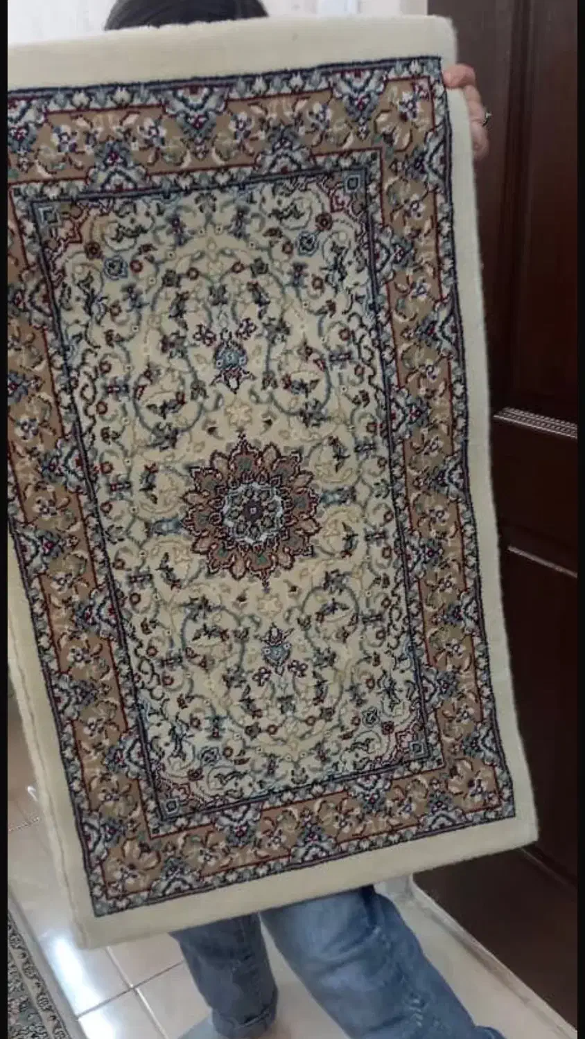 کناره وپادری|فرش|ری, علایین|دیوار