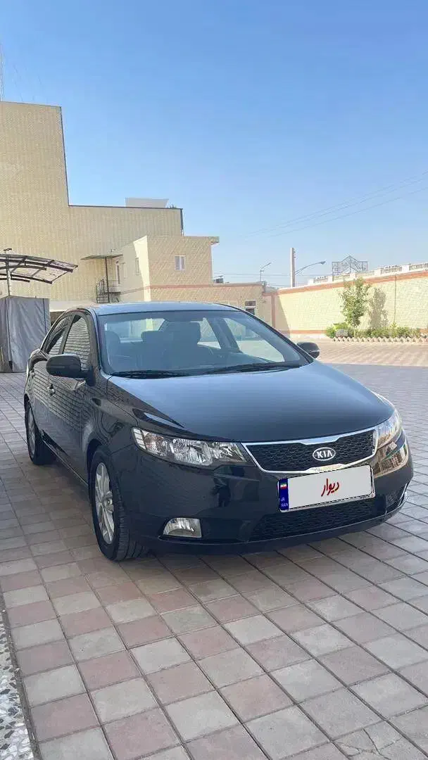 سراتو مشکی مدل ۹۷ کم کار|خودرو سواری و وانت|تهران, پونک|دیوار