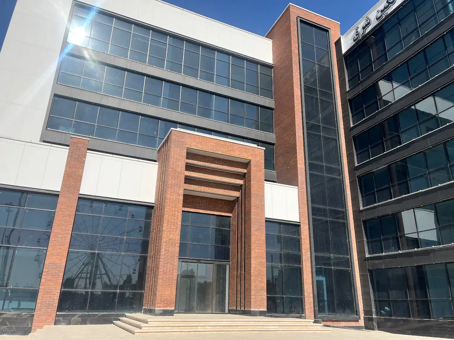 دفتر کار اداری در برجهای شیک و نوساز|اجارهٔ دفتر کار، اتاق اداری، مطب|مشهد, زمرد|دیوار