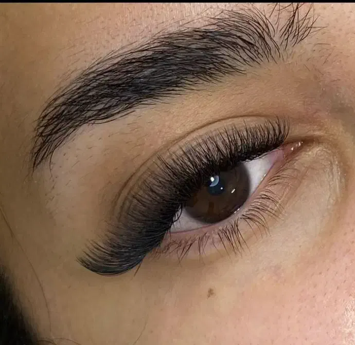 اکستنشن مژه|خدمات آرایشگری و زیبایی|شیراز, محراب|دیوار