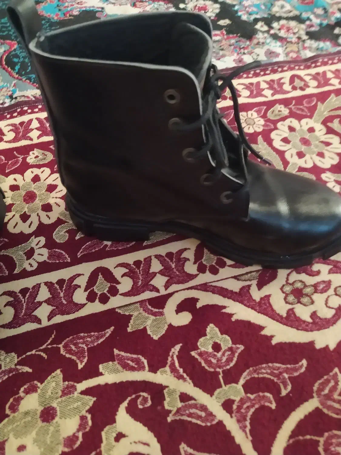 پوتین|کیف، کفش، کمربند|سنندج, |دیوار