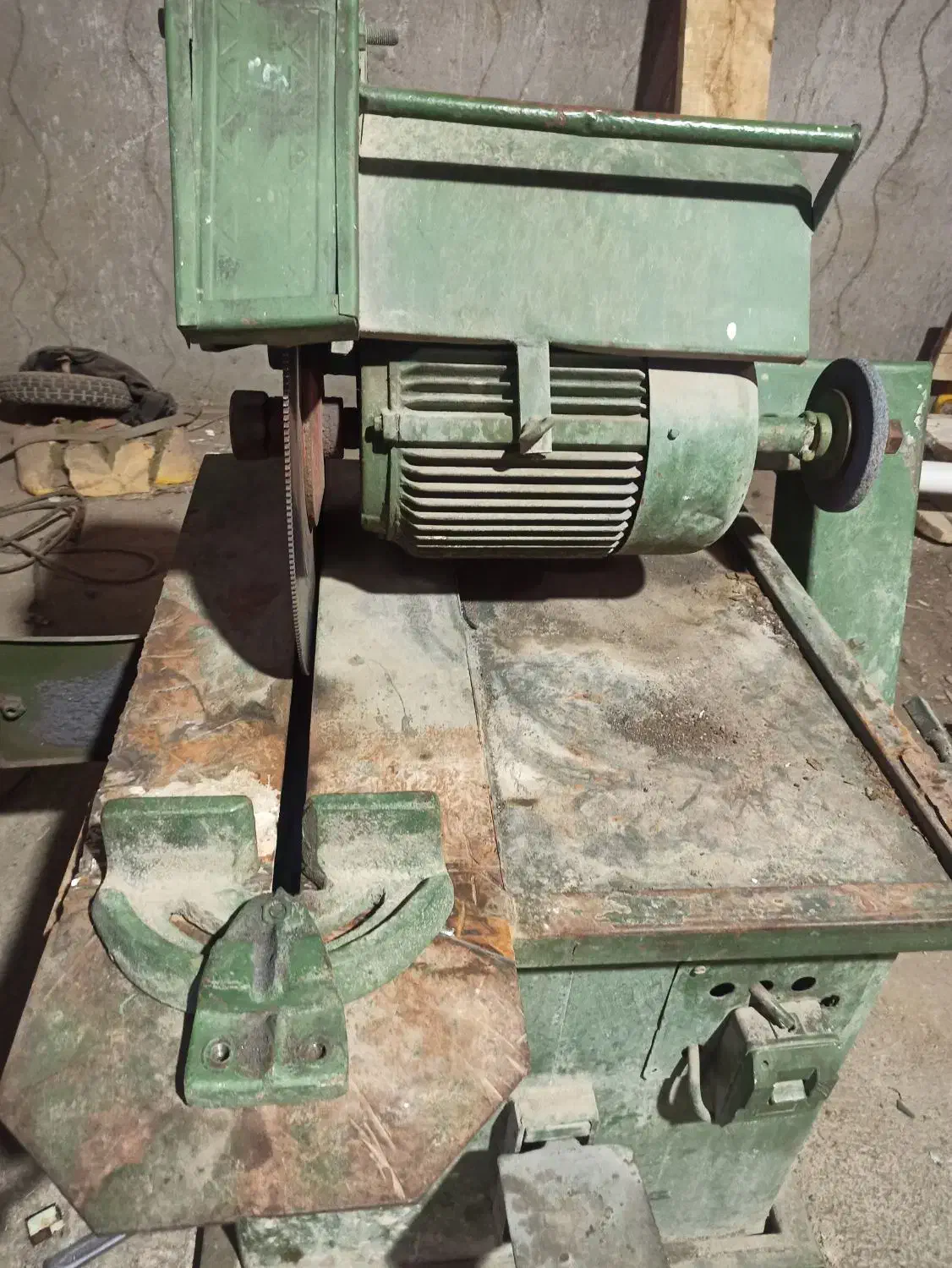 اره آتشی|ابزارآلات|هریس, |دیوار