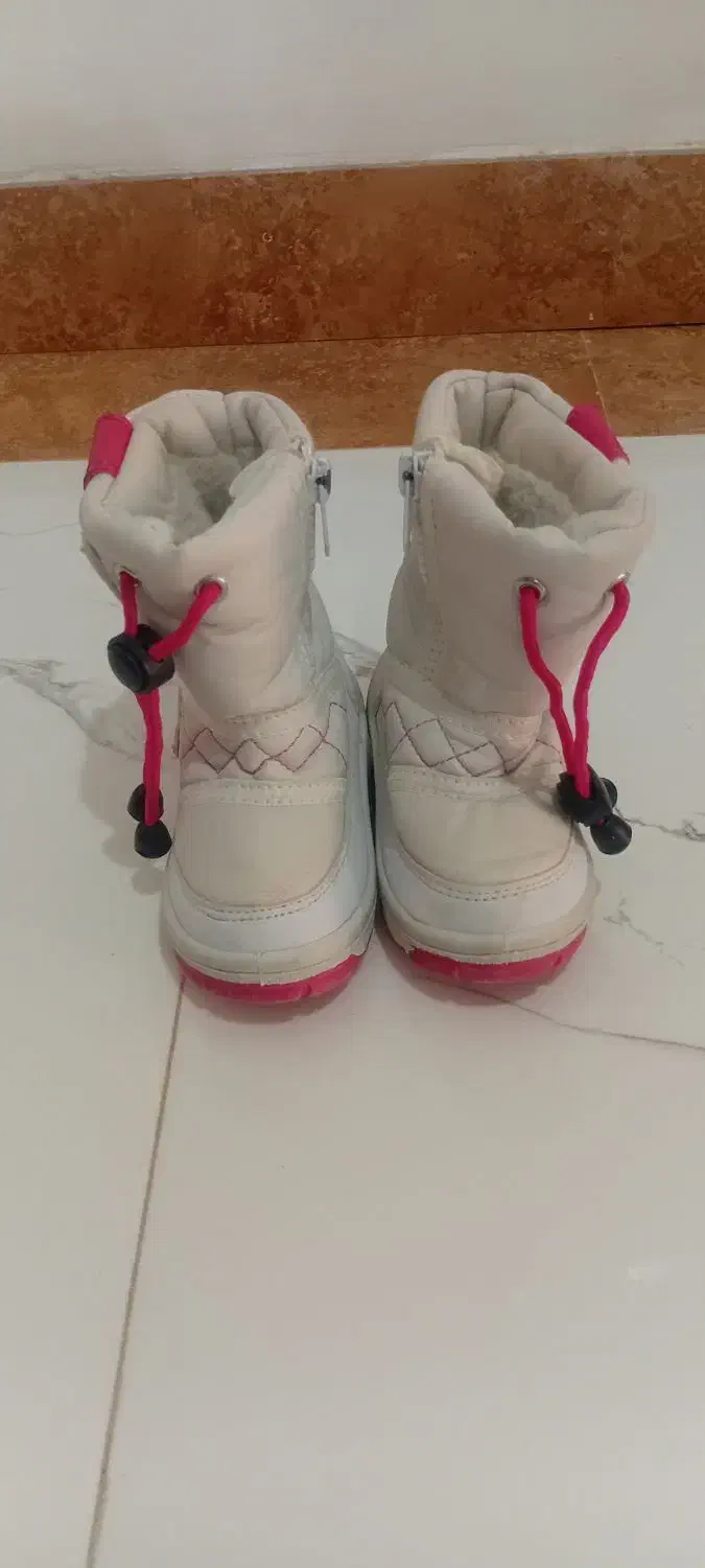 کفش|کفش و لباس بچه|مشهد, نظام دوست|دیوار