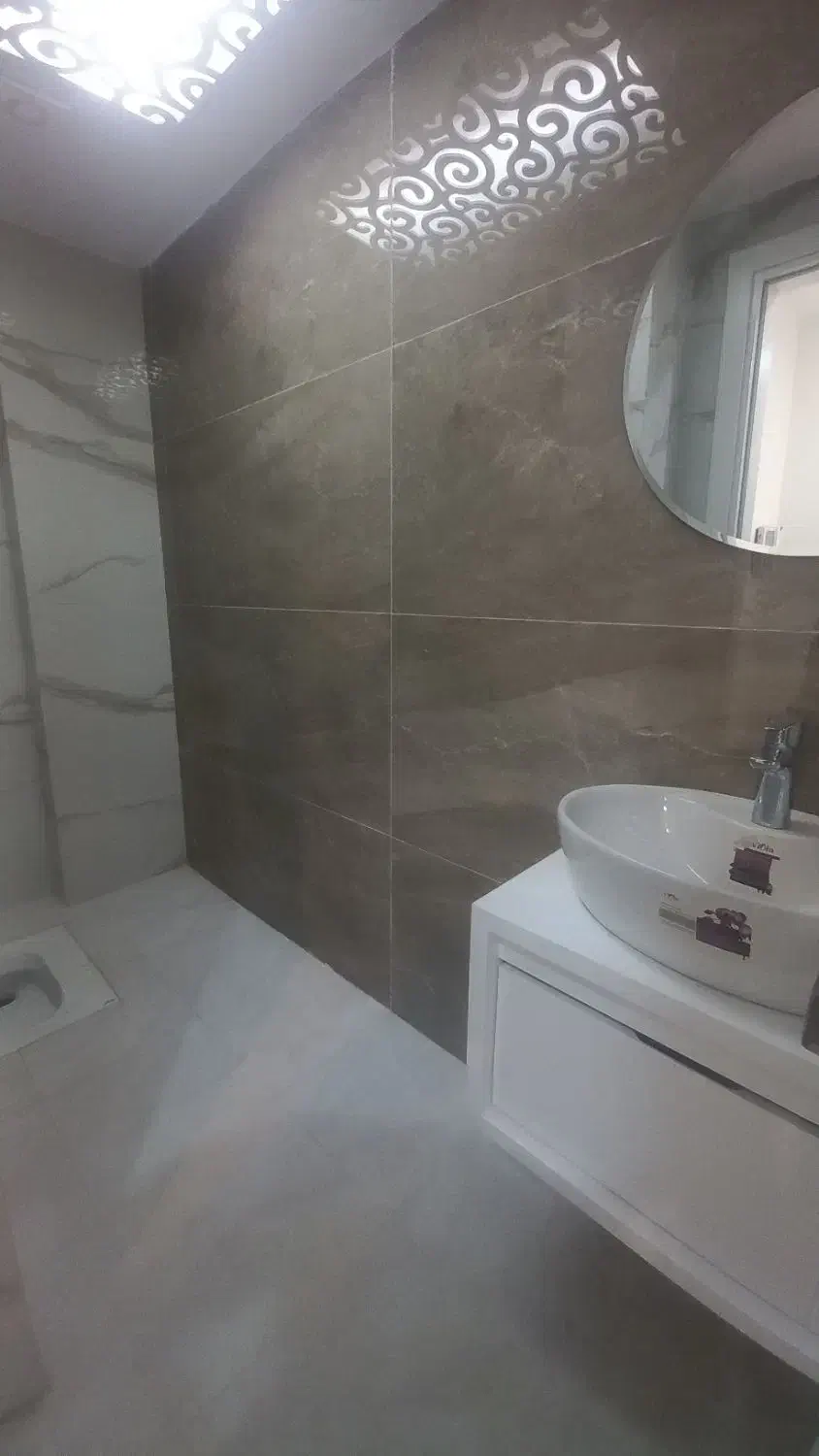 دریا  ۱۳۵ متر ۳ خوابه کیلید نخورده ۲ پارکینگ