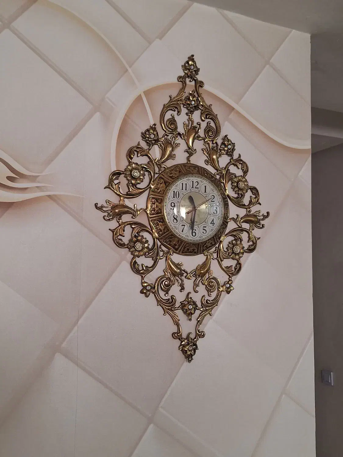 ساعت برنز (برنجی)|ساعت دیواری و تزئینی|اسلام‌شهر, باغ فیض|دیوار