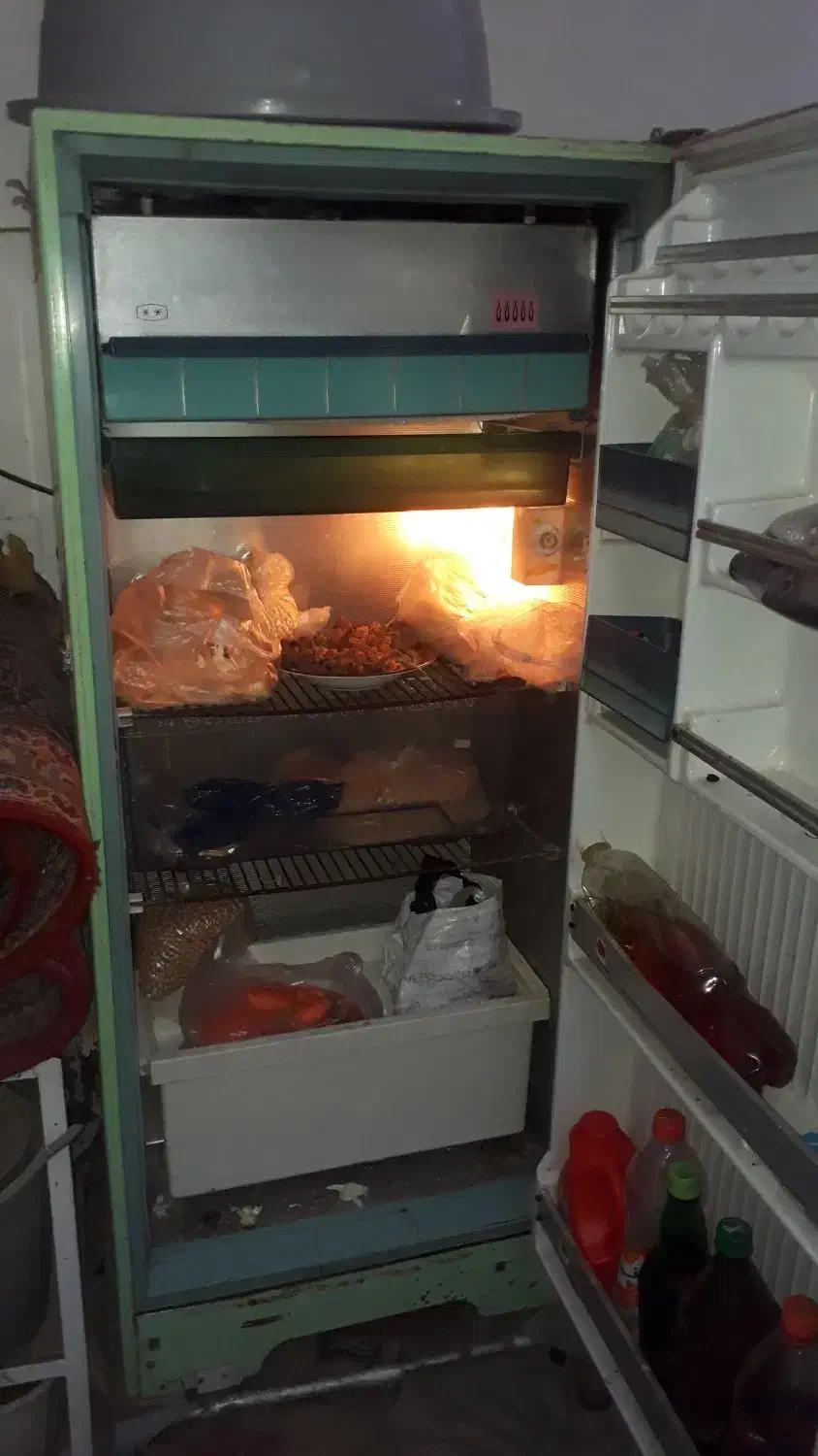 تعمیر F یخچال وفریزر خانگی ایرانی وخارجی|خدمات پیشه و مهارت|اصفهان, گلزار|دیوار