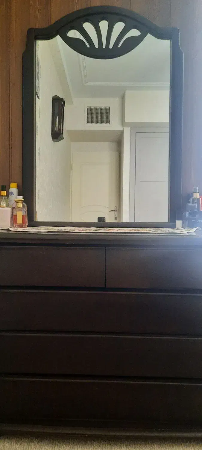 سرویس خواب|تخت و سرویس خواب|تهران, نیروی دریایی|دیوار