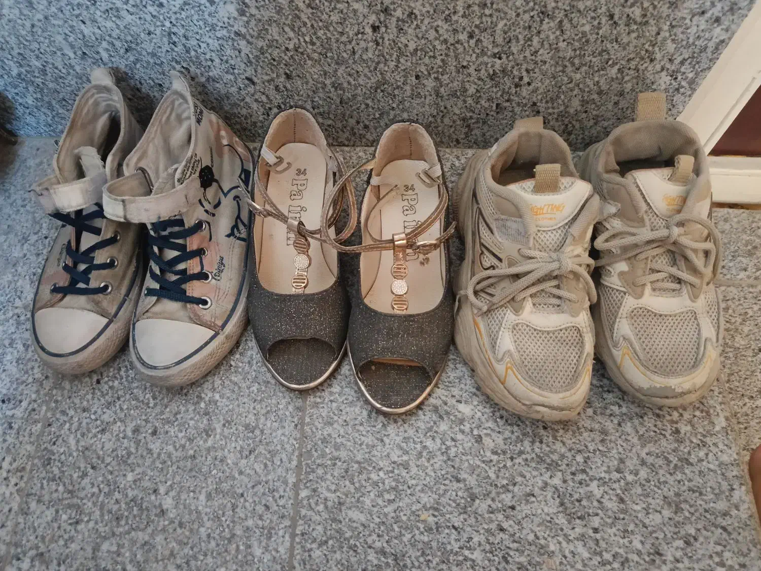 سه جفت کفش بچه گانه|کفش و لباس بچه|شیراز, جوادیه|دیوار