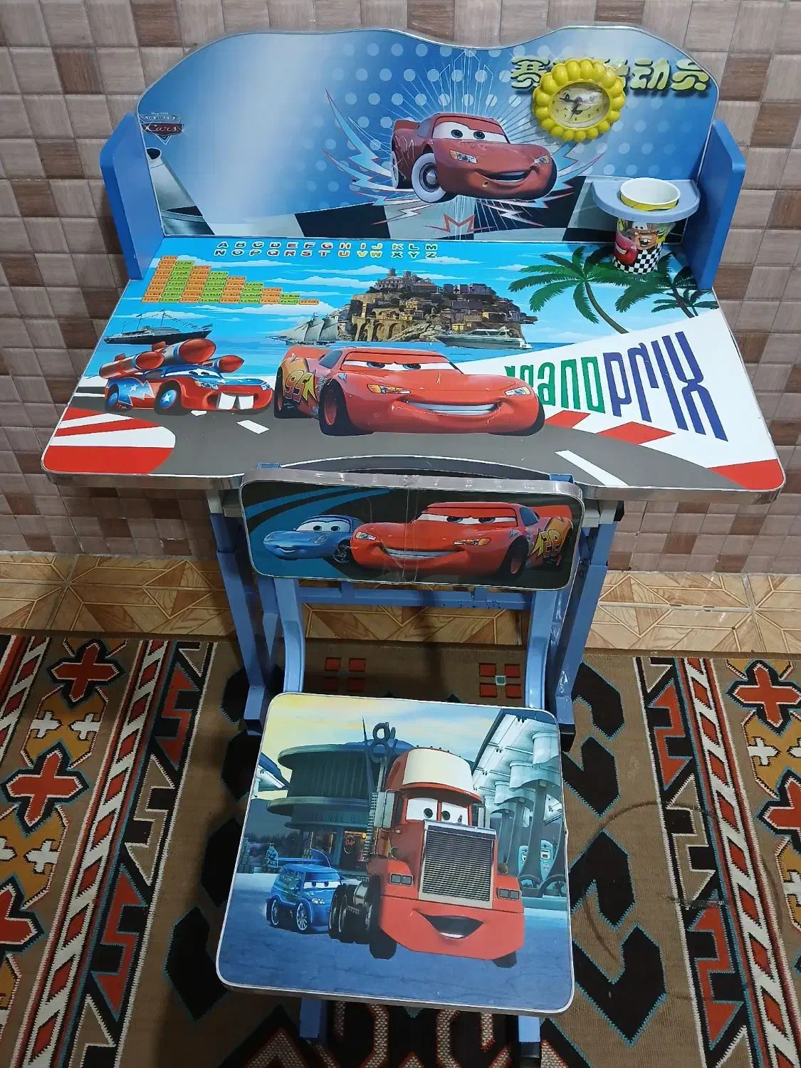 میز برای درس خوندن|اسباب و اثاث بچه|آبادان, |دیوار