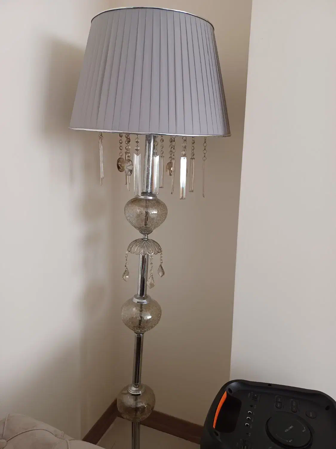 آباژور و ساعت ایستاده|چراغ خواب و آباژور|کرمانشاه, |دیوار