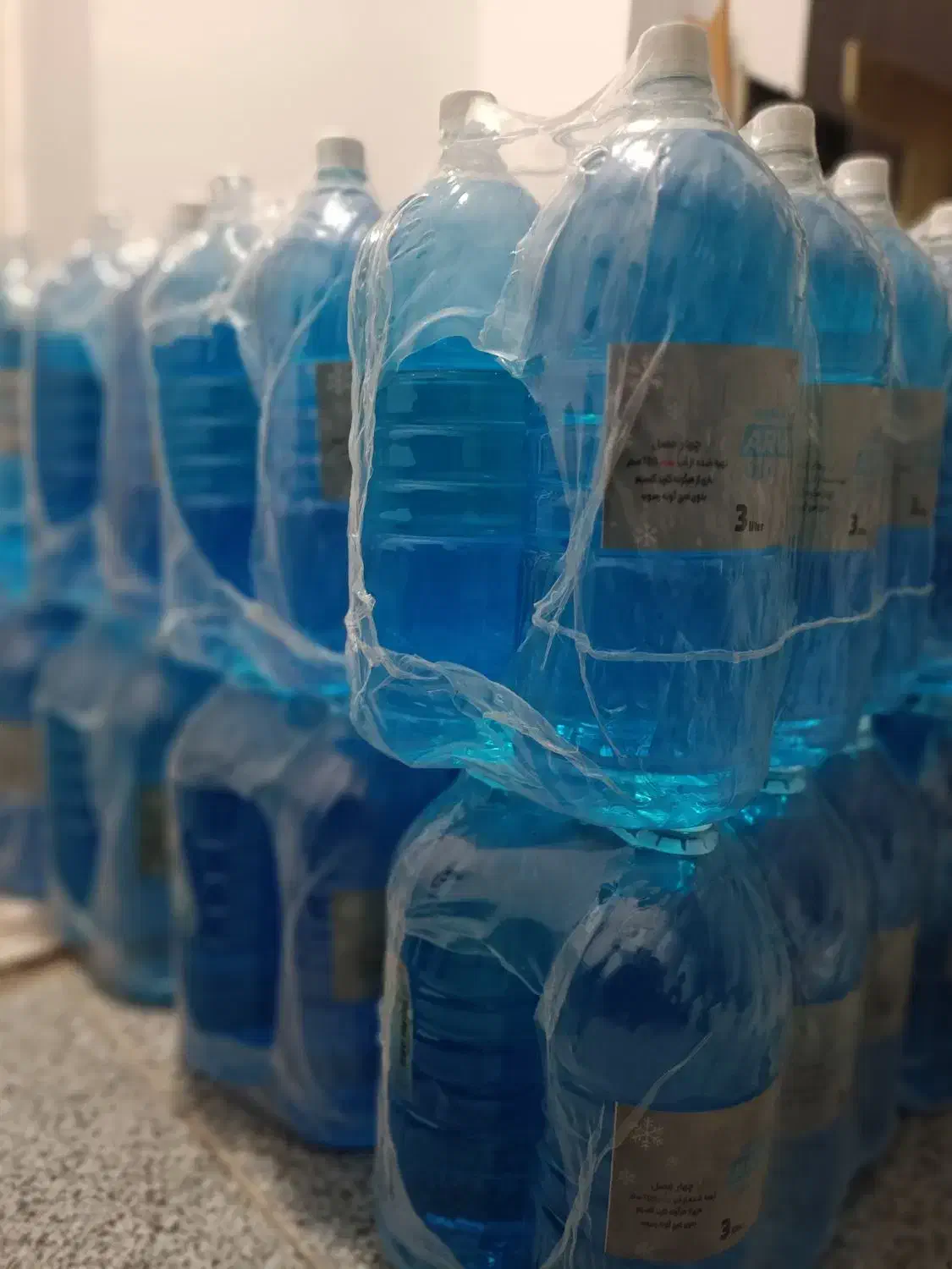 شیشه شوی چهارفصل۲۰-درجه|مواد شوینده و دستمال کاغذی|ارومیه, |دیوار