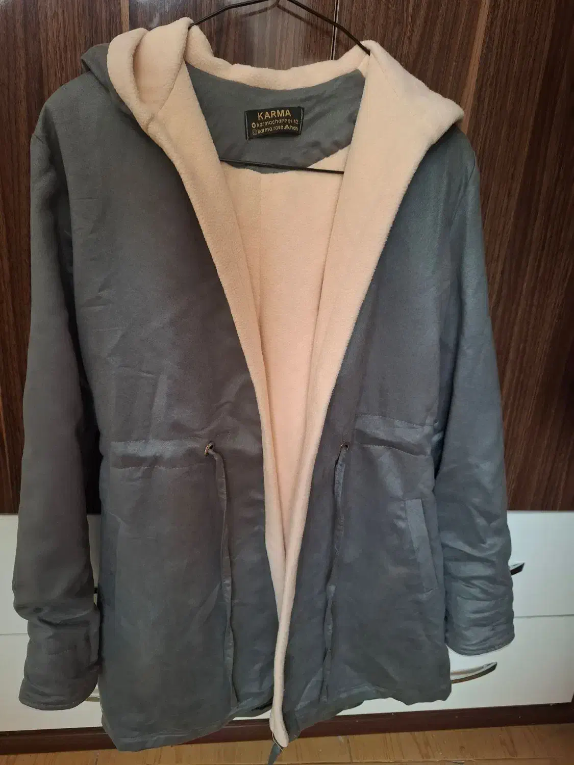 کت وکاپشن|لباس|گلبهار, شهر جدید گلبهار|دیوار