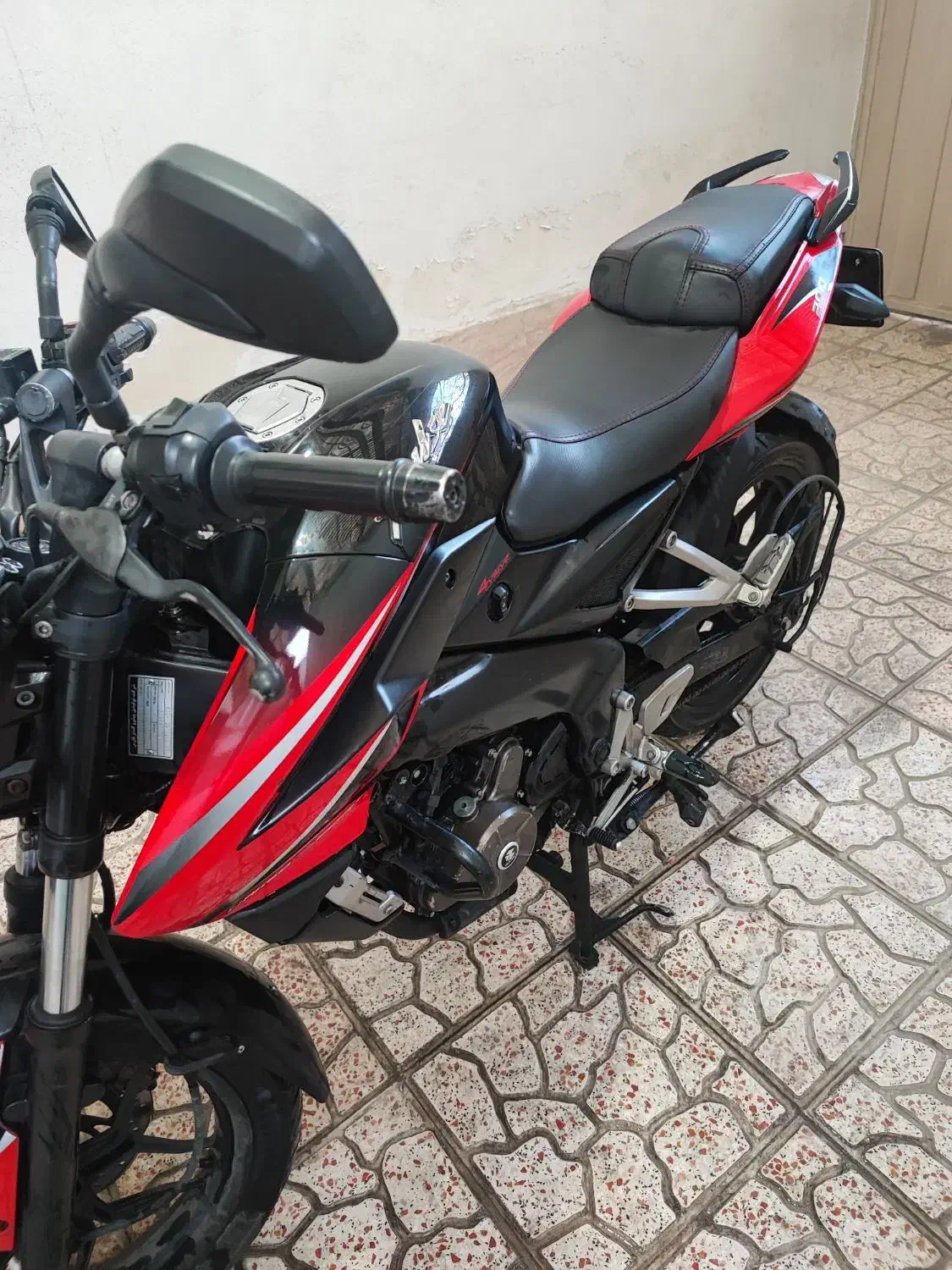 ns200|موتورسیکلت|اسلام‌شهر, شهرک مصطفی خمینی|دیوار