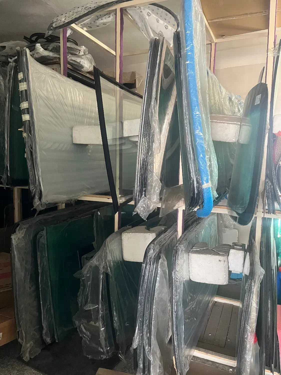 فروشگاه شیشه اتومبیل فاطمی یکتا|خدمات موتور و ماشین|اسلامشهر, شاطره|دیوار