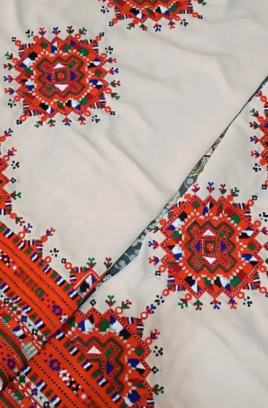 لباس بلوچی|لباس|ایرانشهر, |دیوار