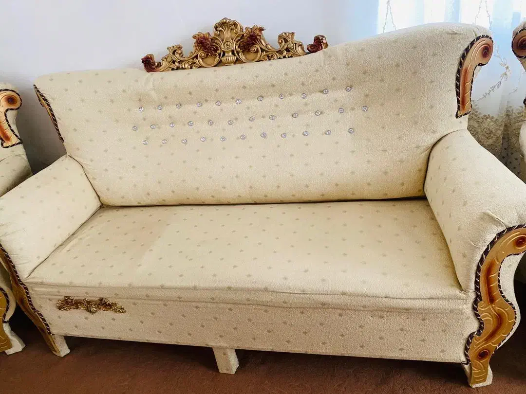 مبل|مبلمان خانگی و میز عسلی|سیلوانه, |دیوار