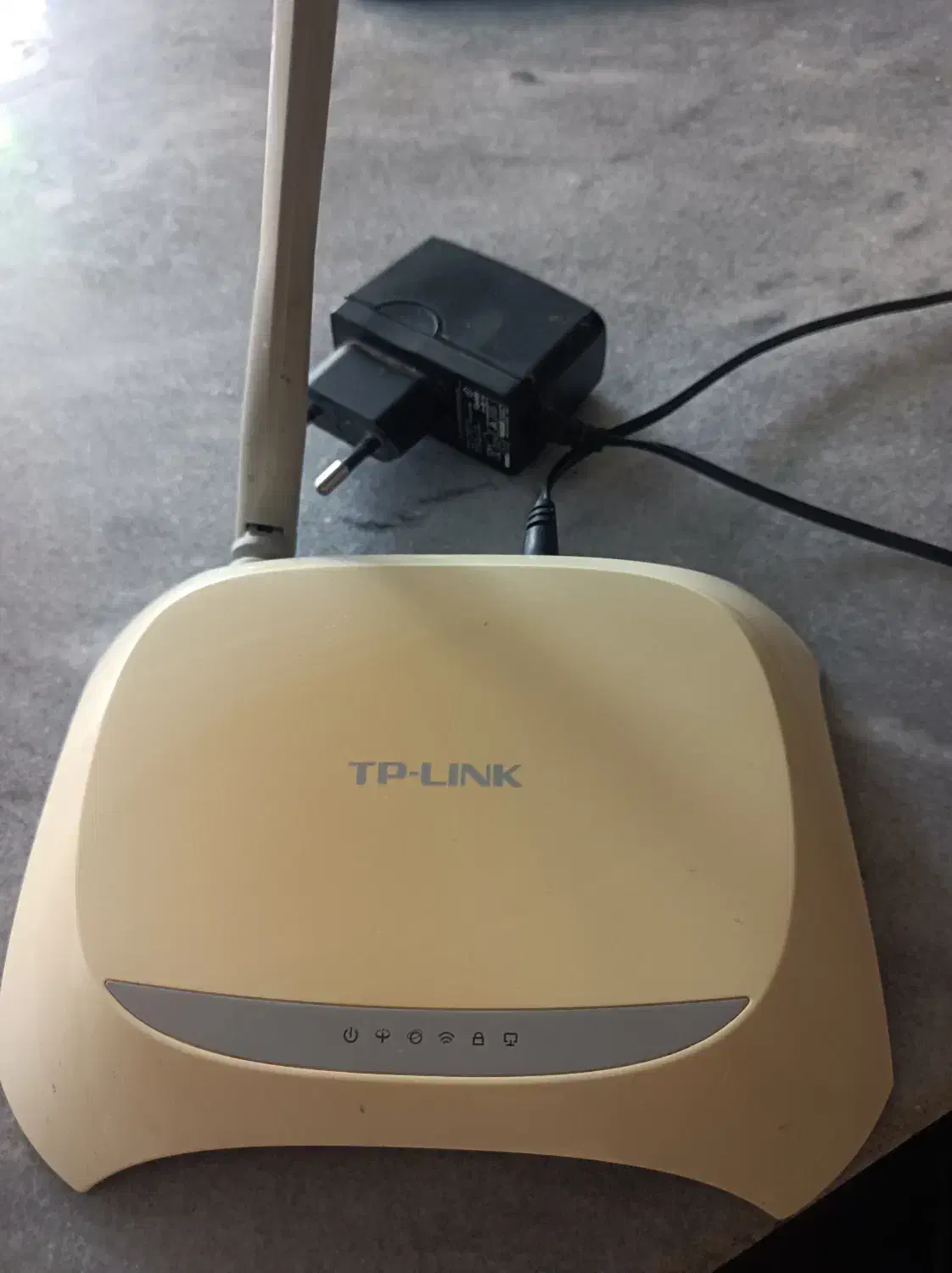 مودم|مودم و تجهیزات شبکه|کرج, شهرک جهان آرا|دیوار