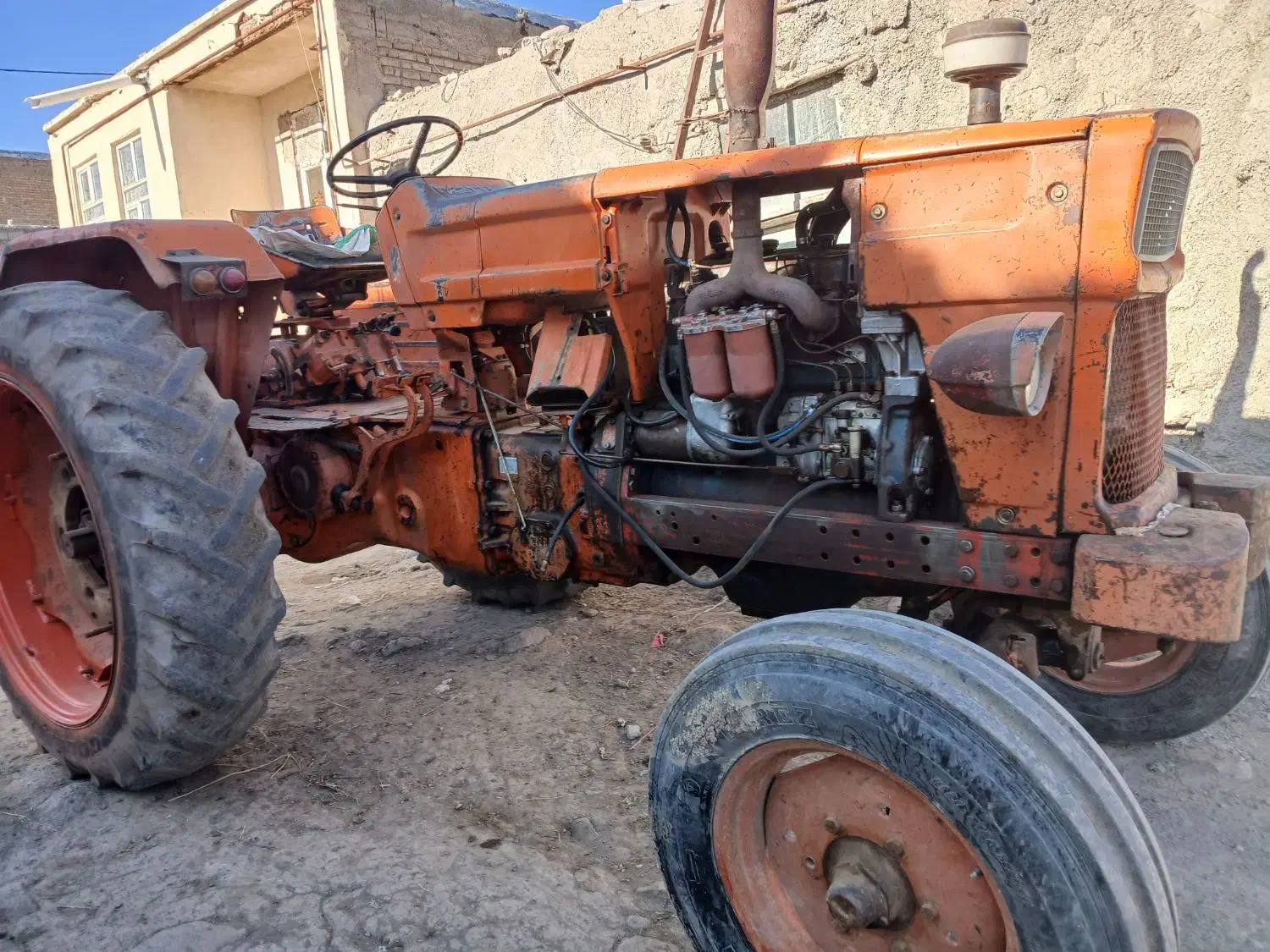 تراکتور رومانی مدل۶۴|خودرو سنگین|تبریز, |دیوار