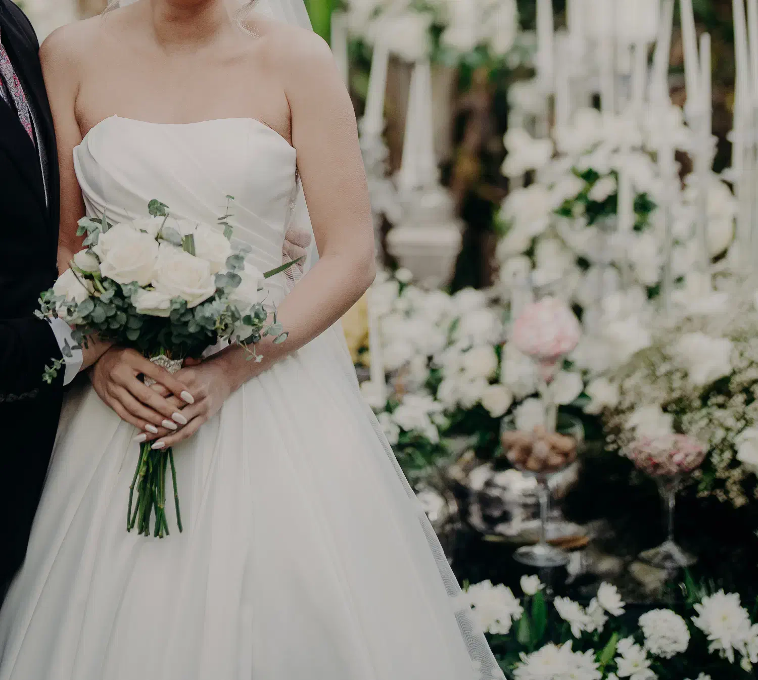 لباس عروس|لباس|ساری, |دیوار