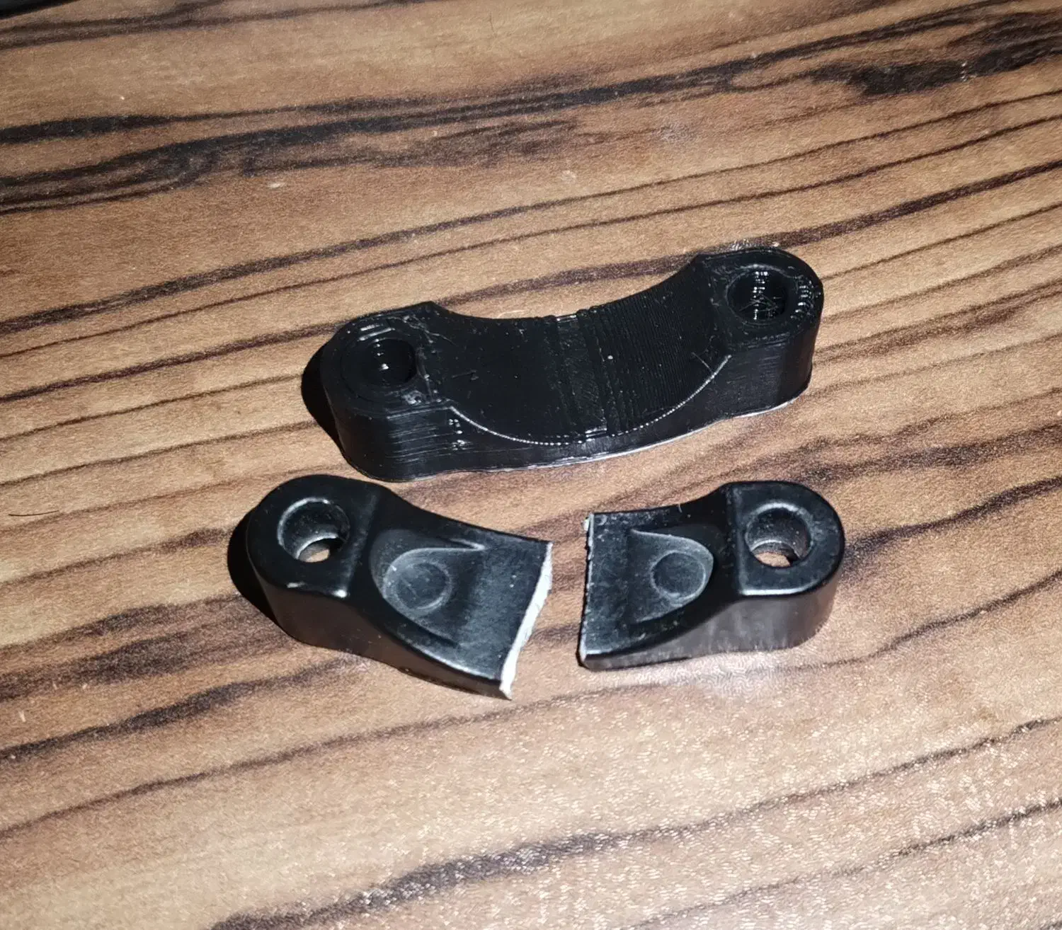 ساخت قطعات پلاستیکی شکسته یا کم یاب|خدمات پیشه و مهارت|رشت, بیجارپس|دیوار