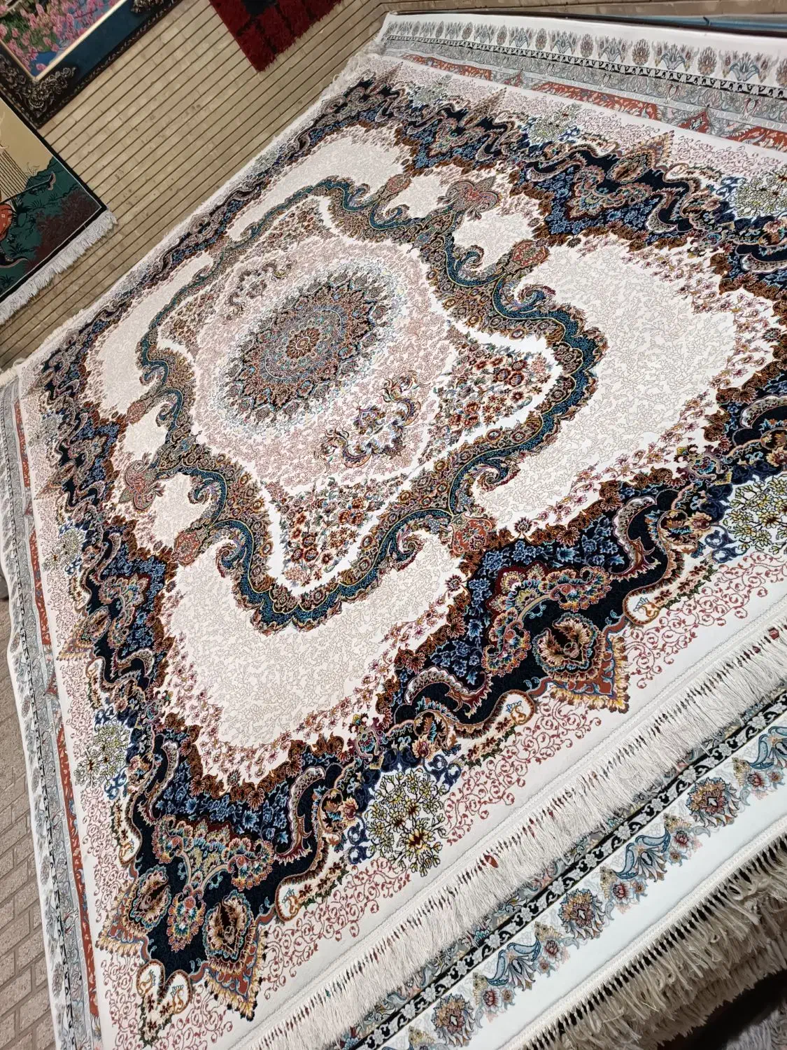 کمال الملک ۷۰۰ شانه ۹ متری جفت تراکم ۲۵۵۰|فرش|مشهد, شهید مطهری|دیوار