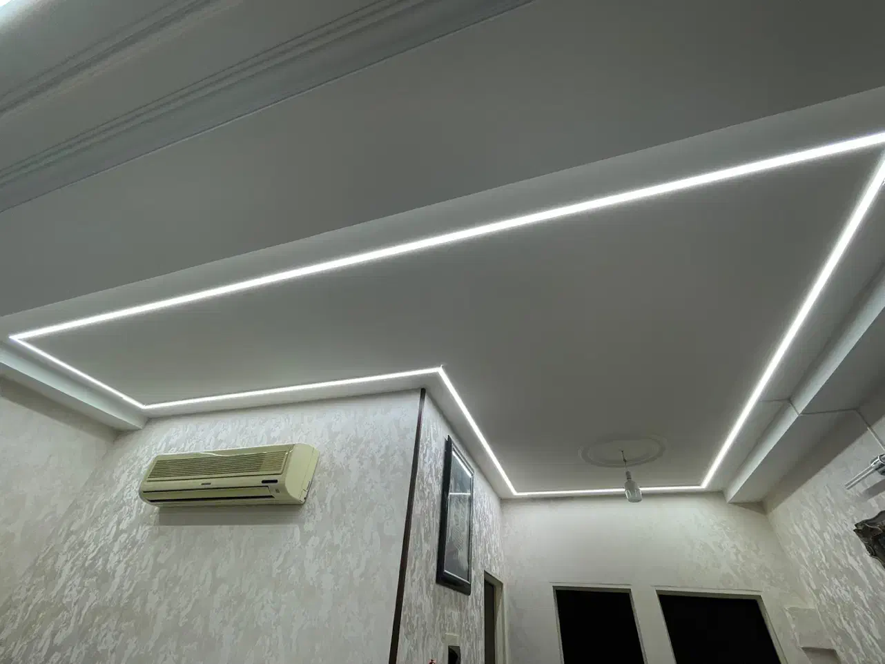 تولید کننده و نصاب لاینر|لامپ و چراغ|قم, دانشگاه قم|دیوار