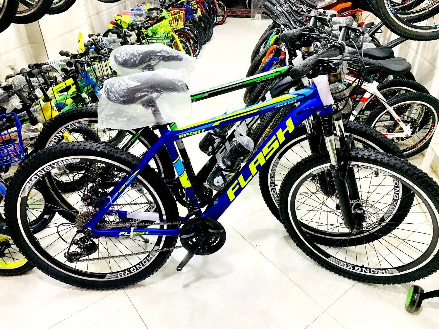 دوچرخه فلش حرفه ای 27 دنده|دوچرخه، اسکیت، اسکوتر|بندرعباس, |دیوار