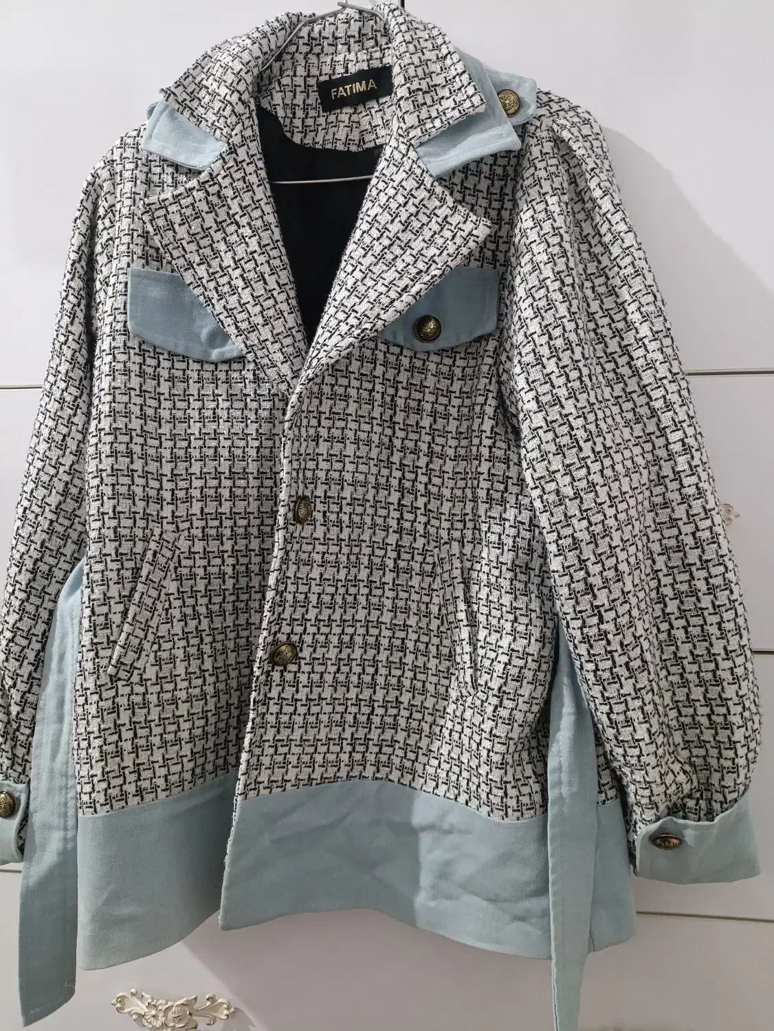 کت پشمی|لباس|مهاباد (آذربایجان غربی), |دیوار