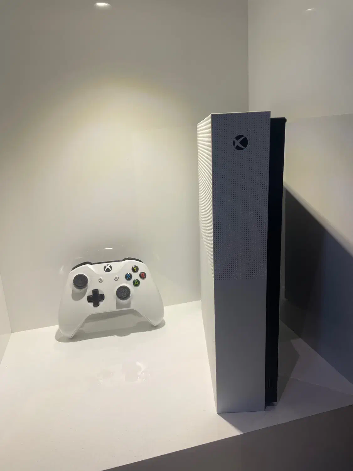 Xbox one s all digital|کنسول، بازی ویدئویی و آنلاین|تهران, حکیمیه|دیوار
