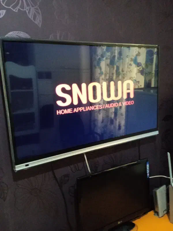 تلویزیون 42 اینچ LED اسنوا هوشمند|تلویزیون و پروژکتور|محمدیه-قزوین, |دیوار
