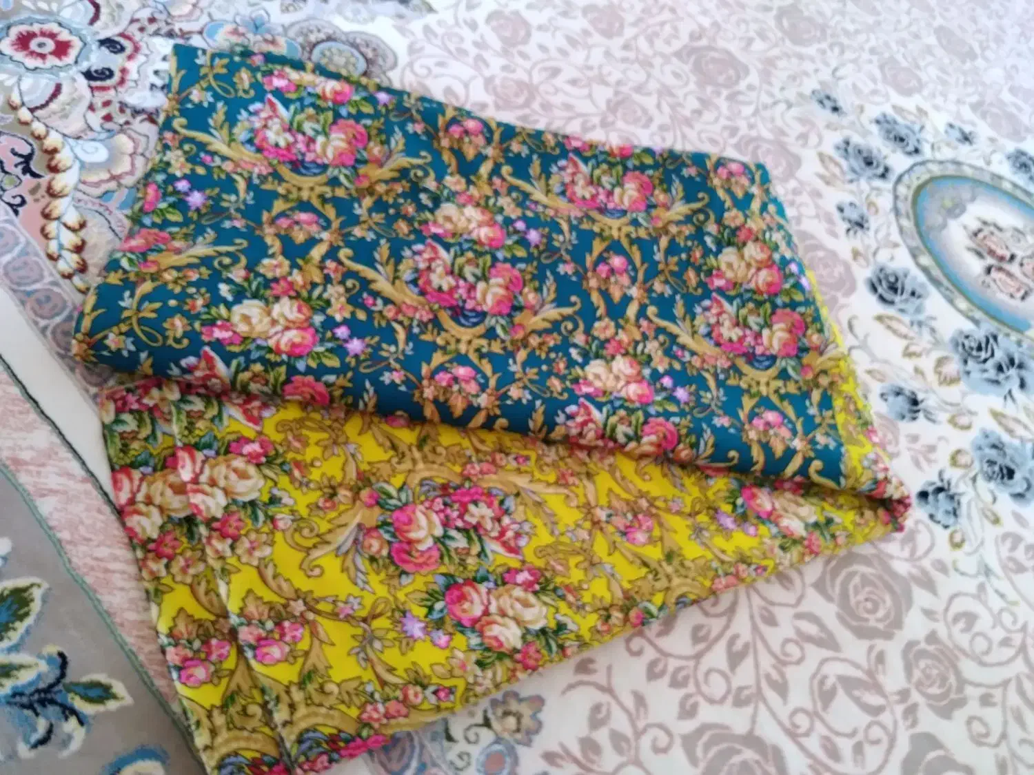 پشتیندی اصلی پشمینه|لباس|مهاباد (آذربایجان غربی), |دیوار