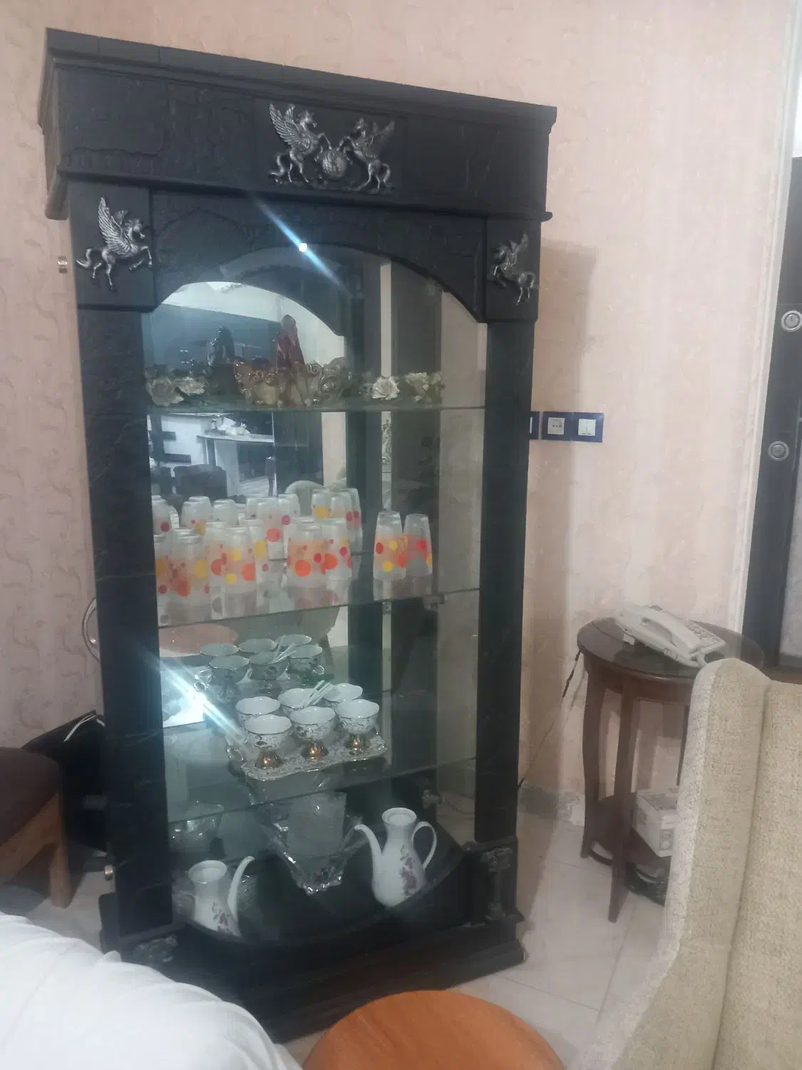 بوفه در حد نو|بوفه، ویترین، کنسول|مسجد سلیمان, |دیوار