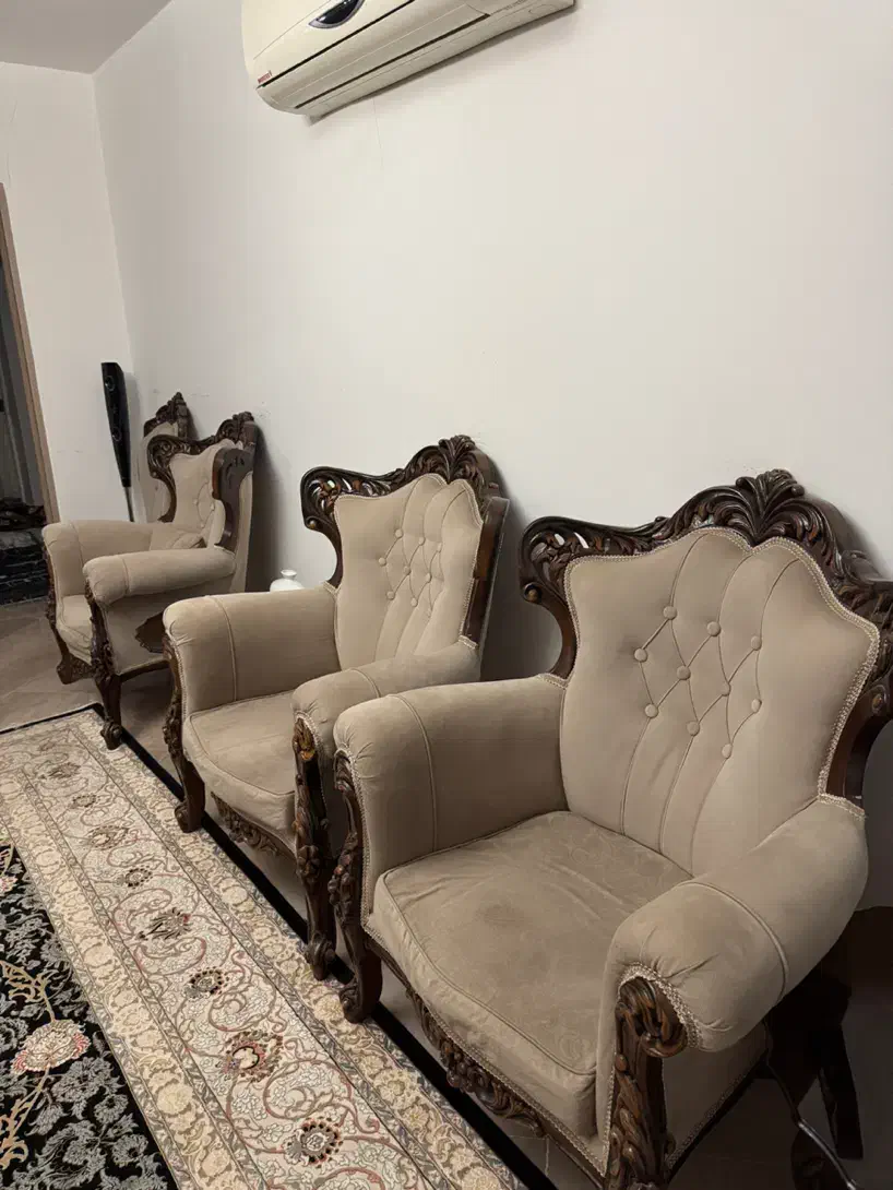 ست مبلمان و میزنهار خوری و بوفه|مبلمان خانگی و میز عسلی|هشتگرد, هشتگرد قدیم|دیوار