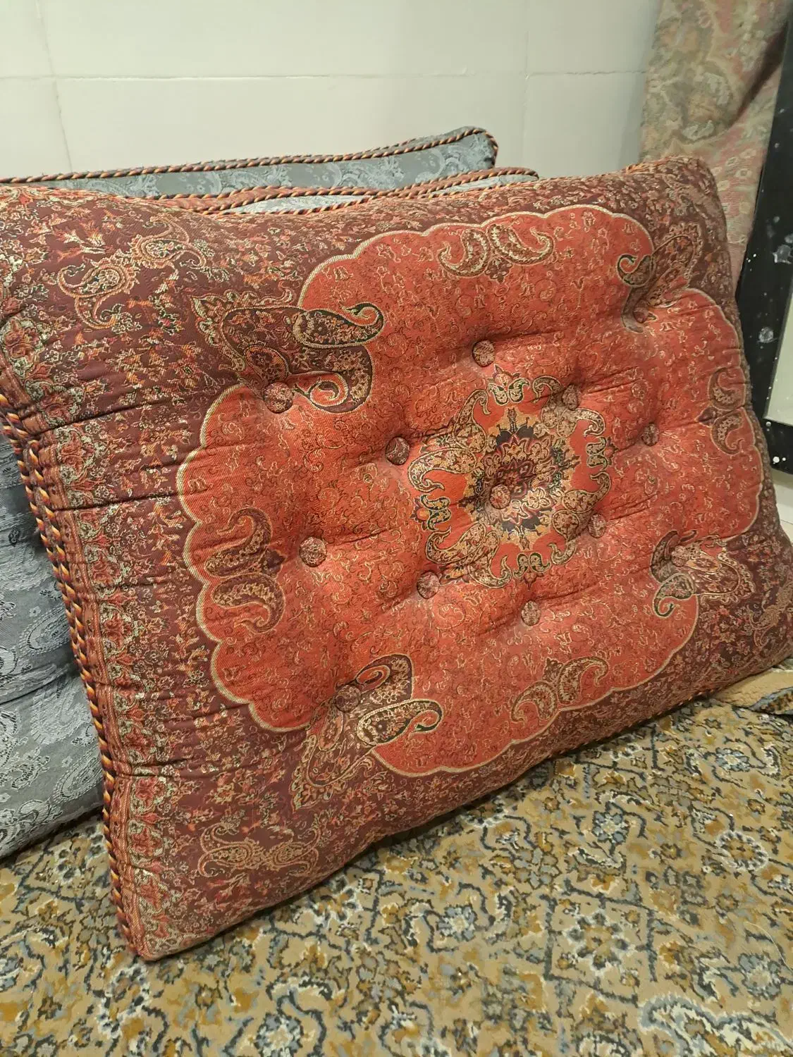 پشتی سنتی قرمز ترمه|پشتی|کرج, حاجی آباد|دیوار